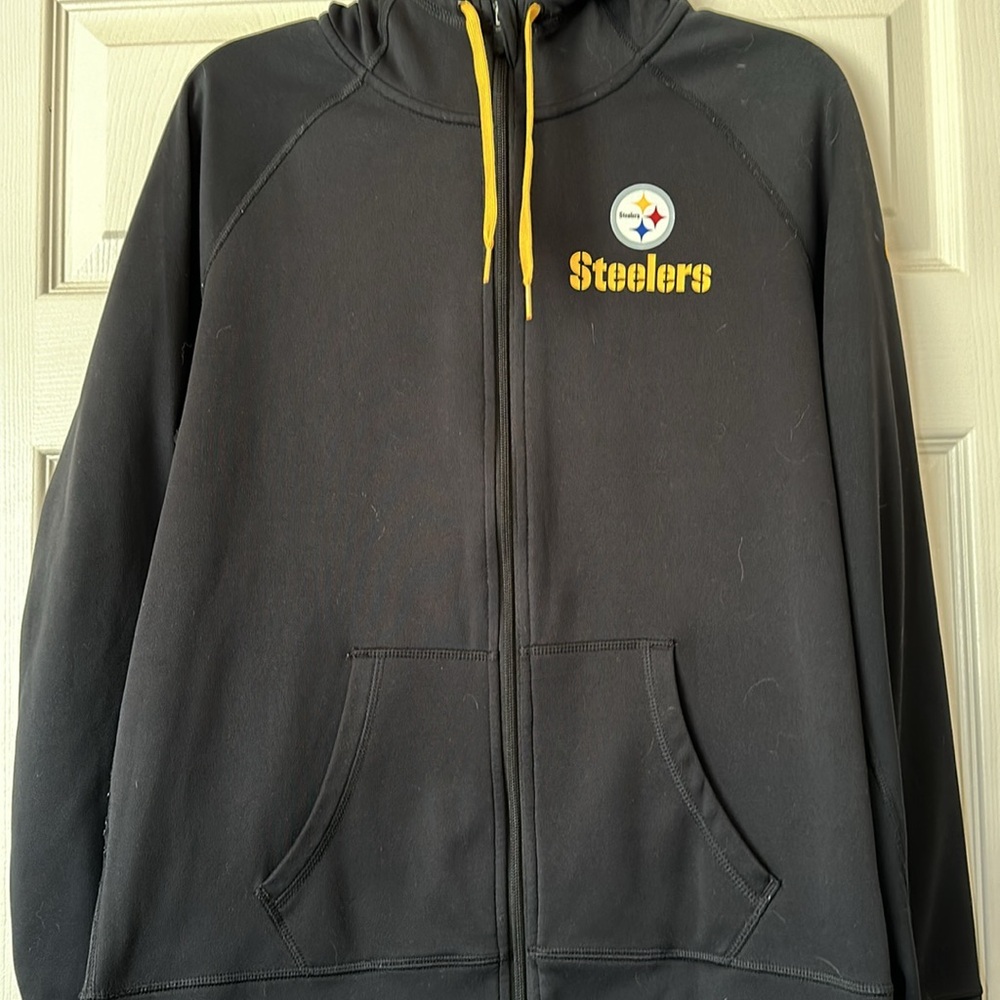 Women’s Nike NFL therma-fit Steelers zip up